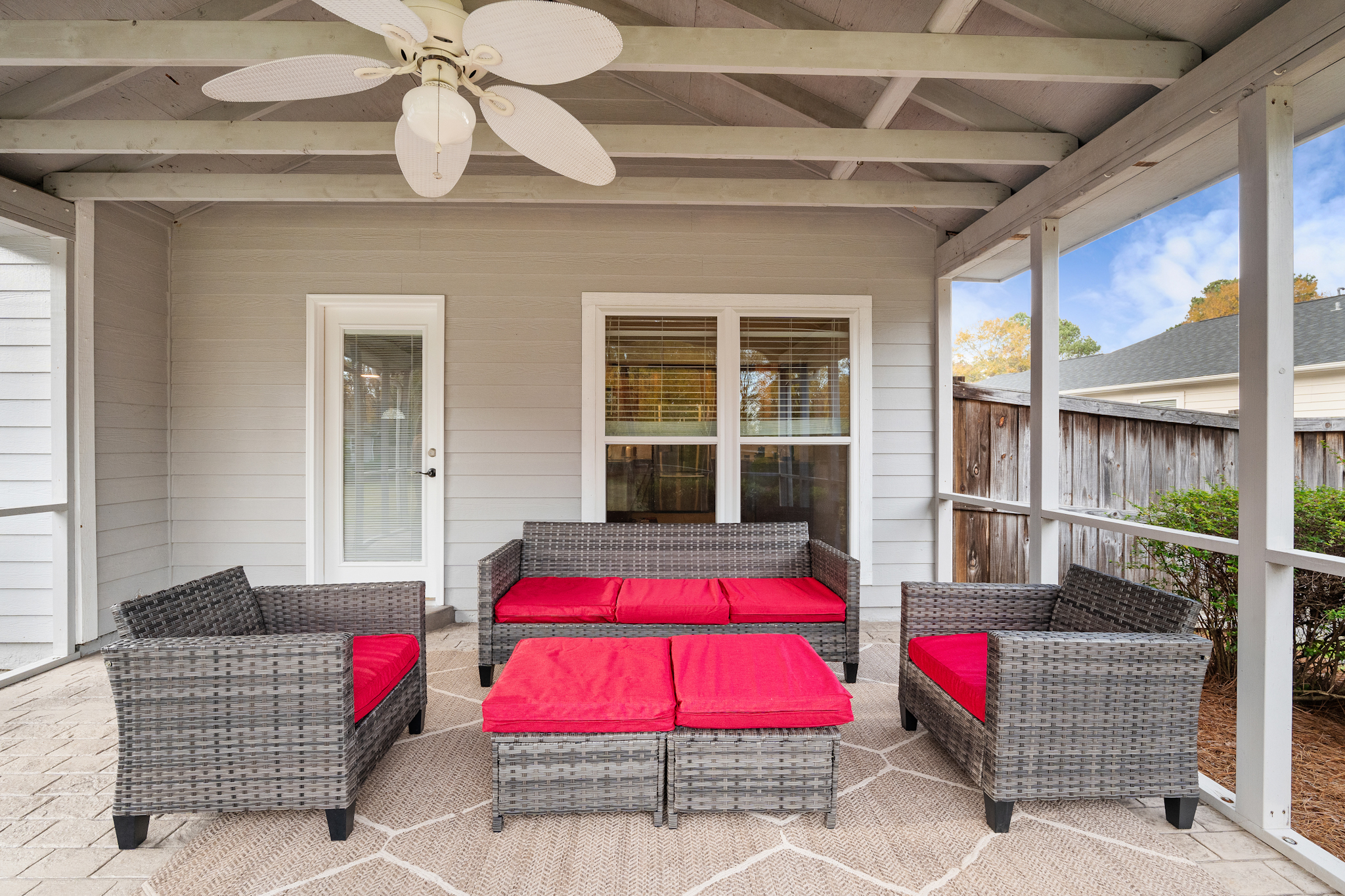 Bedroom with queen bed